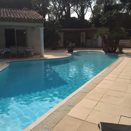 Saint-raphael Sleeps 6 Pool Villa Saint-Raphaël